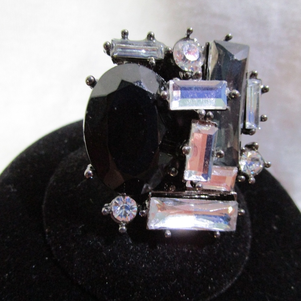 Ring black tone